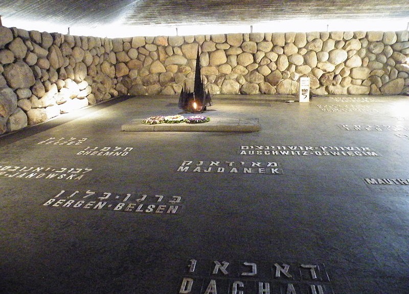 800px-Eternal_Flame_and_Concentration_Camp_Victims_Memorial